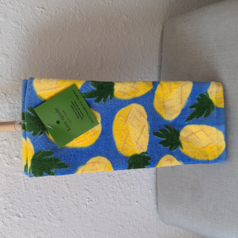 NWT Kate Spade Blue And Yellow Pineapple 100% Cotton Kitchen Towel Set of 2